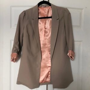 Candie’s Khaki Color Blazer with Peach Lining Sz M